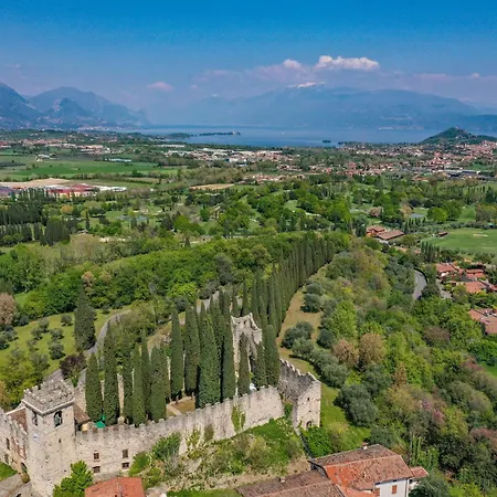 Teresa Garda View - Happy *